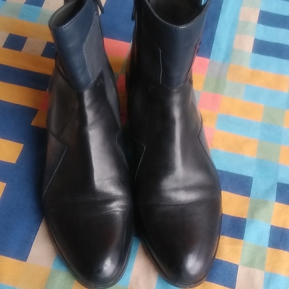 Leather ankle boots, black with grey and burgundy accents - Picture 2 of 7